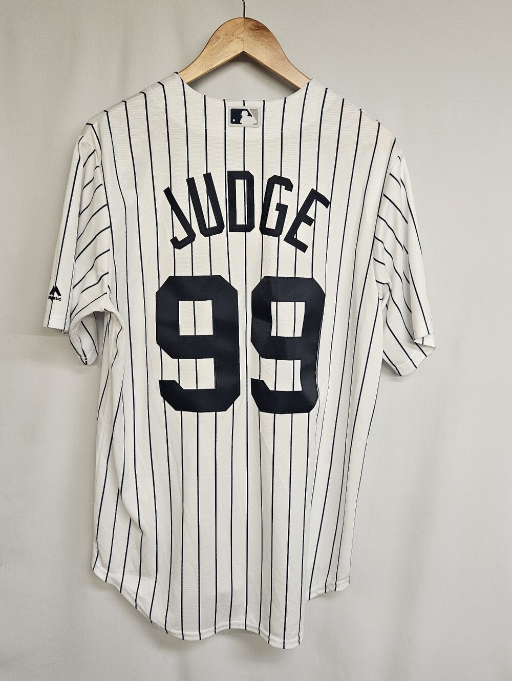 Majestic New York Yankees Aaron Judge Flex Base Home Jersey Size Medium